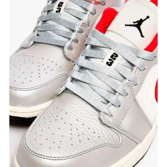 Кросівки JORDAN 1 LOW PRM SILVER DA4668-001 фото 7 — інтернет-магазин Tapok