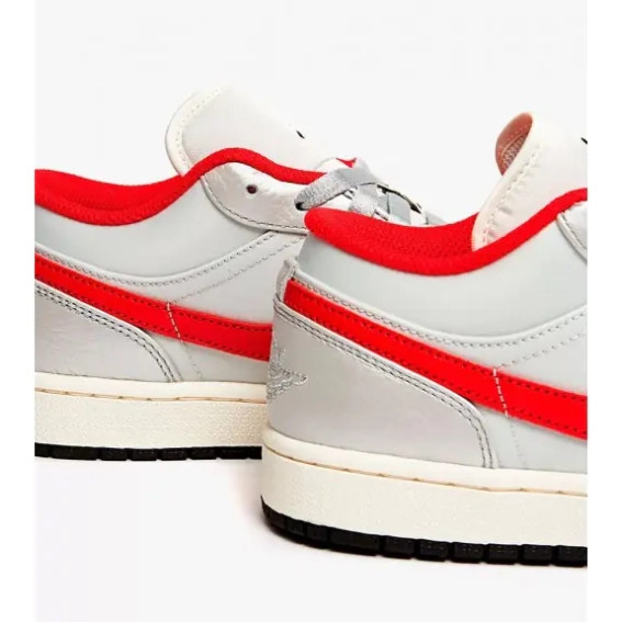 Кросівки JORDAN 1 LOW PRM SILVER DA4668-001 фото 9 — інтернет-магазин Tapok