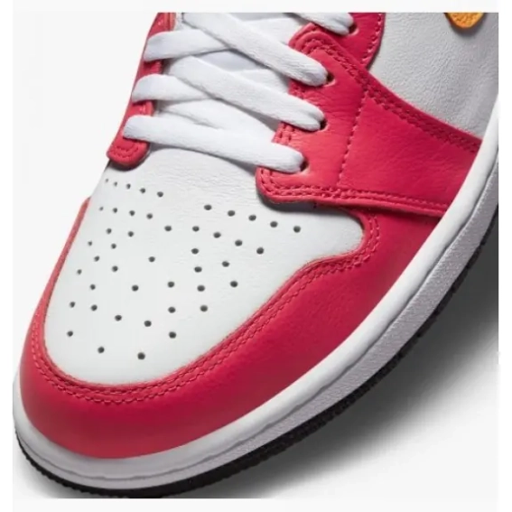 Кроссовки JORDAN 1 RETRO PINK 555088-603 фото 2 — интернет-магазин Tapok