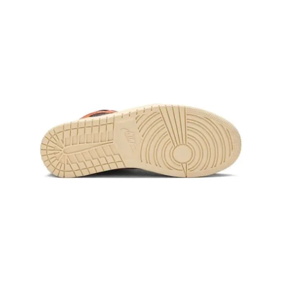 Кросівки JORDAN 1 RETRO SHATTERED 555088-028 фото 5 — інтернет-магазин Tapok