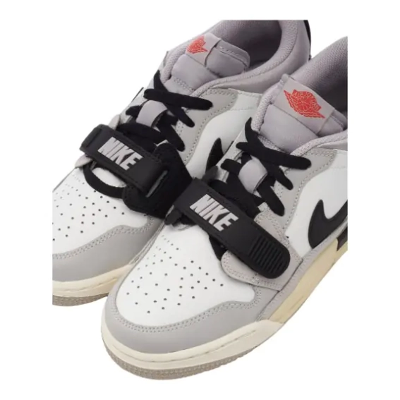 Кросівки JORDAN 312 LEGACY CD9054-101 фото 2 — інтернет-магазин Tapok