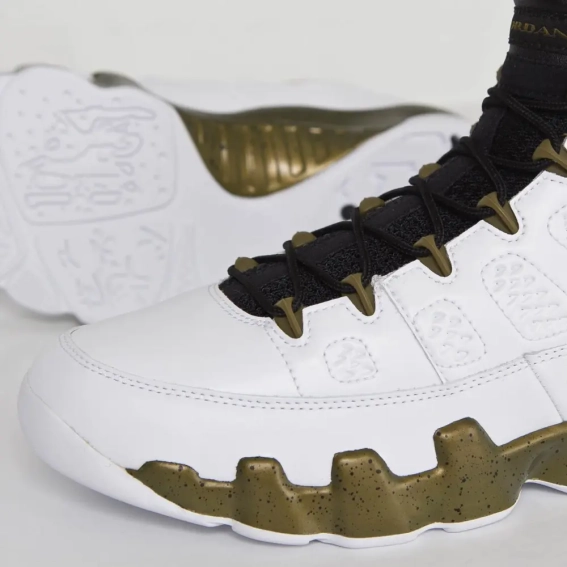 Кроссовки JORDAN 9 RETRO STATUE 302370-109 фото 8 — интернет-магазин Tapok