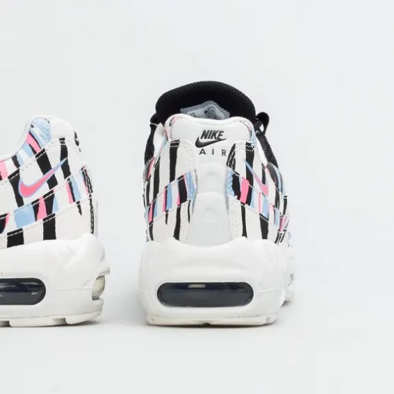 Кросівки NIKE AIR MAX 95 CTRY CW2359-100 фото 9 — інтернет-магазин Tapok