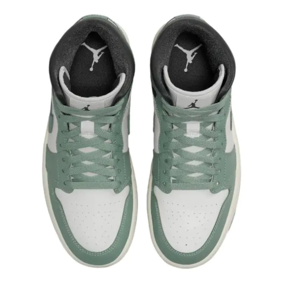 Кросівки WMNS AIR JORDAN 1 MID BQ6472-130 фото 2 — інтернет-магазин Tapok