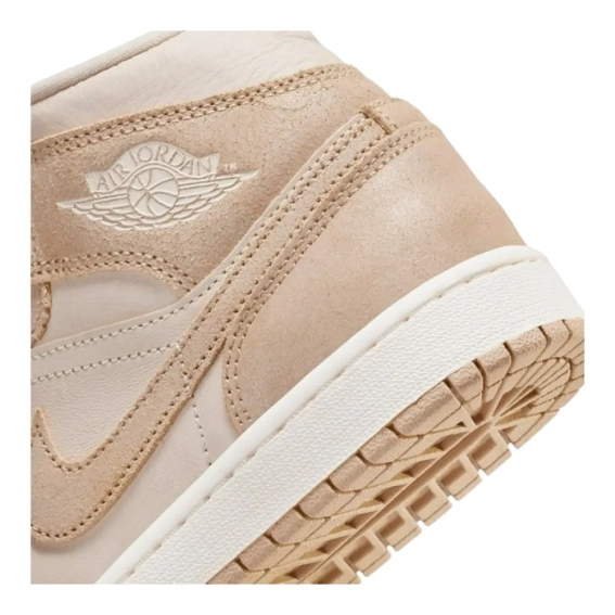 Кроссовки WMNS JORDAN 1 MID SE FJ3448-200 фото 11 — интернет-магазин Tapok