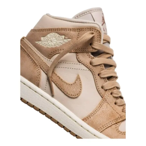 Кроссовки WMNS JORDAN 1 MID SE FJ3448-200 фото 19 — интернет-магазин Tapok
