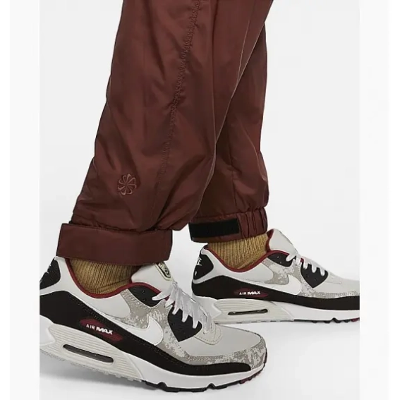 Штани NIKE TECH PACK DQ4278-231 фото 4 — інтернет-магазин Tapok