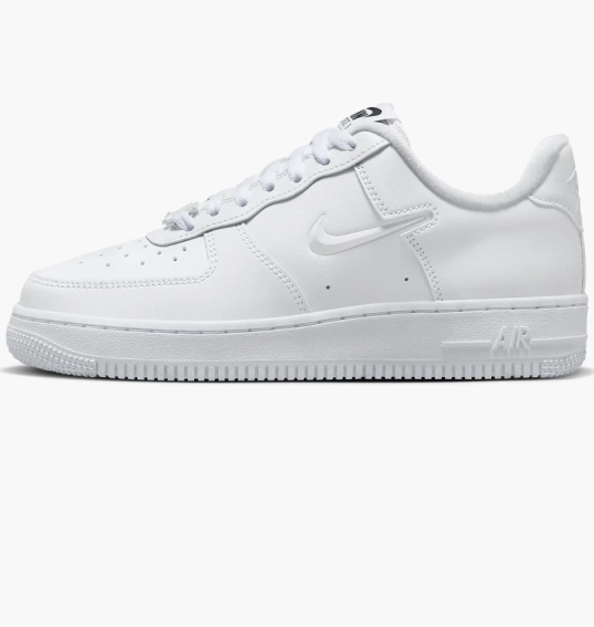 Кросівки жіночі Nike Air Force 1 Low 07 Se White FB8251-100 фото 1 — інтернет-магазин Tapok