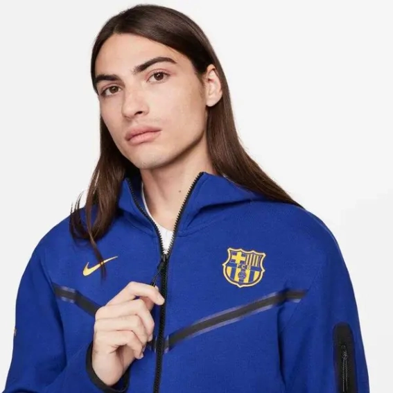 Кофта Nike Sportswear Tech Fleece Full-Zip Windrunner Hoodie FZ3957-455 фото 3 — интернет-магазин Tapok