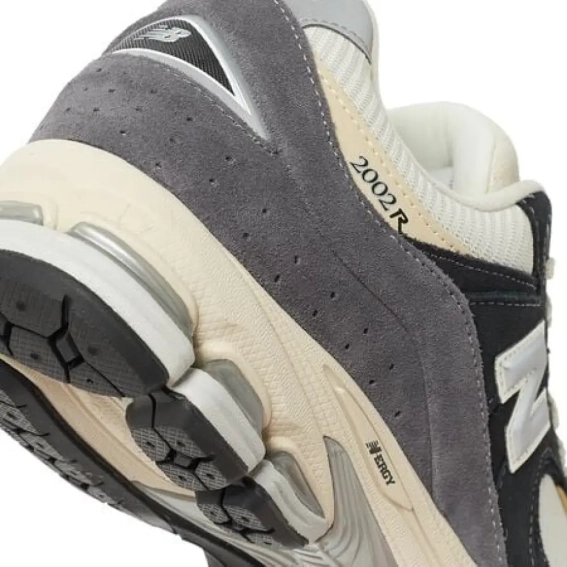 Кросівки New Balance 2002R M2002RSH фото 3 — інтернет-магазин Tapok
