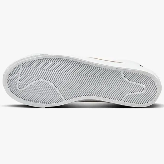 Кроссовки Nike Blazer Mid 77 Vintage BQ6806-123 фото 4 — интернет-магазин Tapok