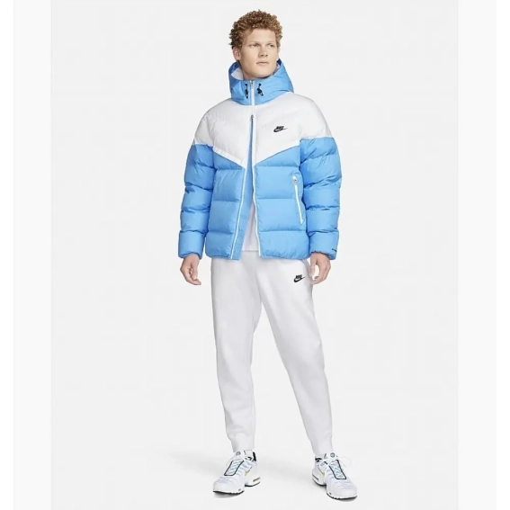 Пуховик Nike Storm-Fit Windrunner Primaloft FB8185-100 фото 2 — интернет-магазин Tapok