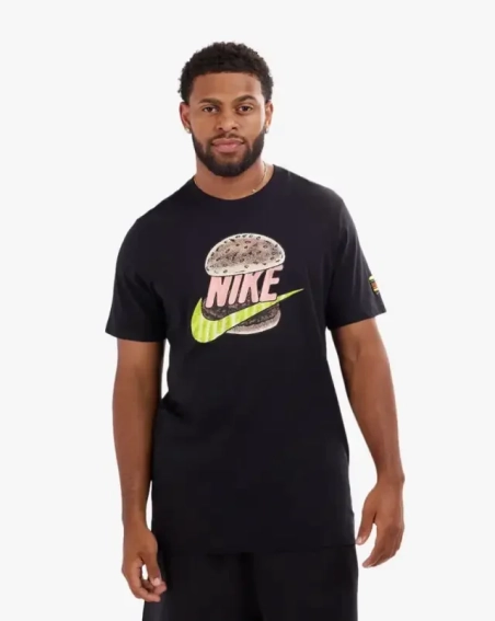 Футболка Nike Sportswear Hamburger Graphic Tee DN5169-010 фото 1 — интернет-магазин Tapok