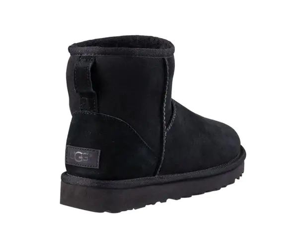 Ботинки UGG Classic Mini 2 1016222-BLK фото 4 — интернет-магазин Tapok