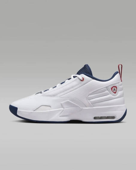 Кросівки чоловічі Jordan Max Aura 6 (FQ8298-100) фото 1 — інтернет-магазин Tapok