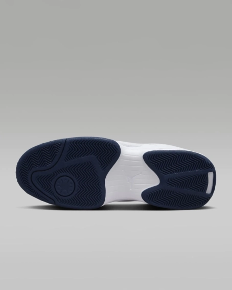 Кросівки чоловічі Jordan Max Aura 6 (FQ8298-100) фото 2 — інтернет-магазин Tapok