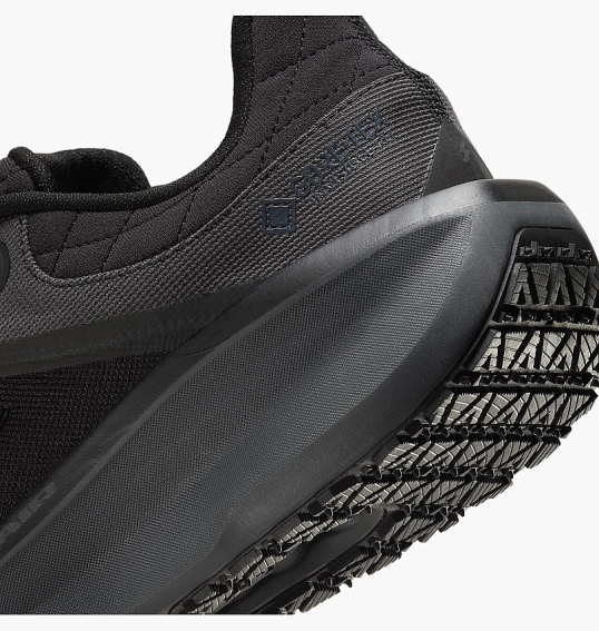 Кроссовки мужские Nike Air Zoom Winflo 11 Gore-Tex Black FQ1358-001 фото 11 — интернет-магазин Tapok