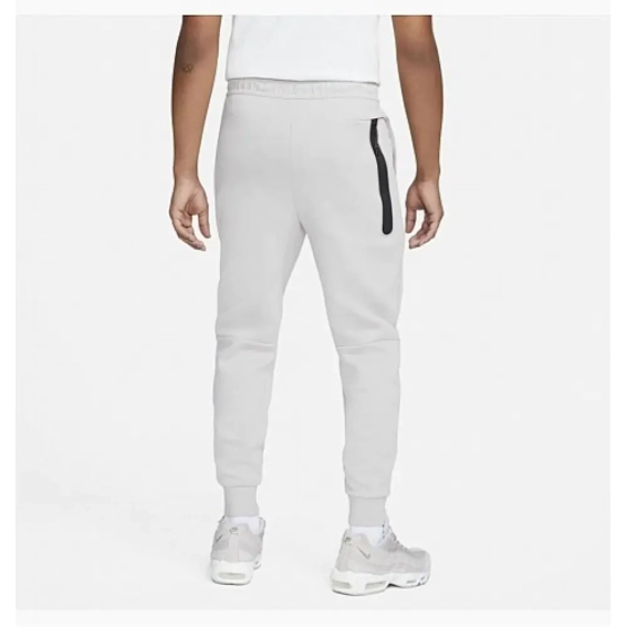 Брюки чоловічі Nike Sportswear Tech Fleece DV0538-012 фото 4 — інтернет-магазин Tapok