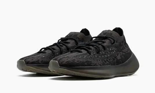Кросівки чоловічі Adidas Yeezy Boost 380 Reflective Black H02536 фото 2 — інтернет-магазин Tapok