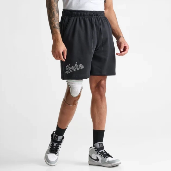 Шорты мужские Air Jordan Flight Mvp Cursive Fleece Shorts Black FN4700-010 фото 2 — интернет-магазин Tapok