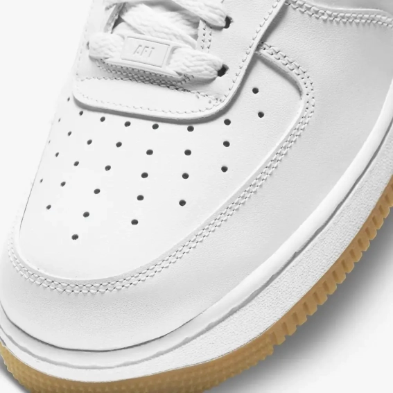 Кросівки Nike Air Force 1 '07 DJ2739-100 фото 2 — інтернет-магазин Tapok