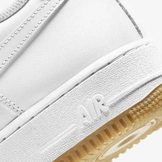 Кросівки Nike Air Force 1 '07 DJ2739-100 фото 7 — інтернет-магазин Tapok