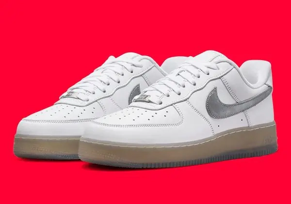 Кроссовки Nike Air Force 1 07 Premium DX3945-100 фото 1 — интернет-магазин Tapok