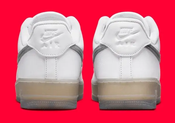 Кроссовки Nike Air Force 1 07 Premium DX3945-100 фото 3 — интернет-магазин Tapok