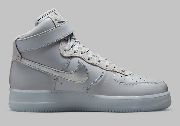 Кроссовки Nike Air Force 1 High 07 Premium DZ5428-001 фото 3 — интернет-магазин Tapok