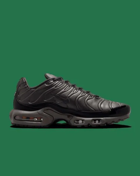 Кроссовки мужские Nike Air Max Paris Lifestyle Shoe Black HJ4519-200 фото 4 — интернет-магазин Tapok