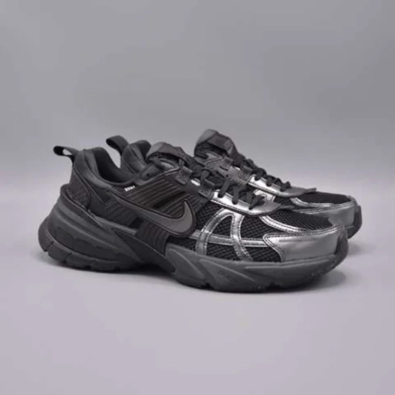 Кроссовки Nike V2K RUN HJ4497-001 фото 16 — интернет-магазин Tapok