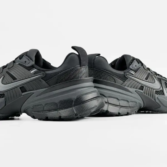 Кроссовки Nike V2K RUN HJ4497-001 фото 5 — интернет-магазин Tapok