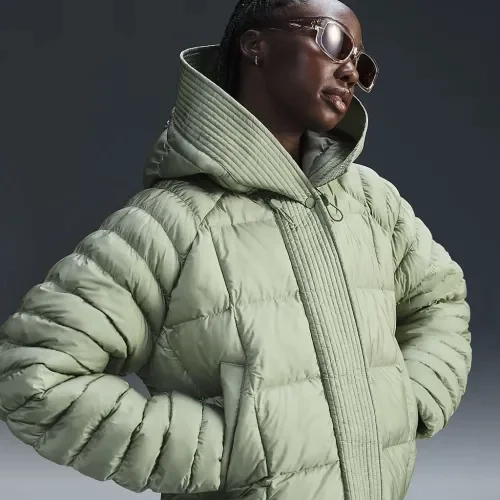 Куртка Nike W NSW ESSNTL PRIMA PUFFER FB8729-370 фото 1 — интернет-магазин Tapok