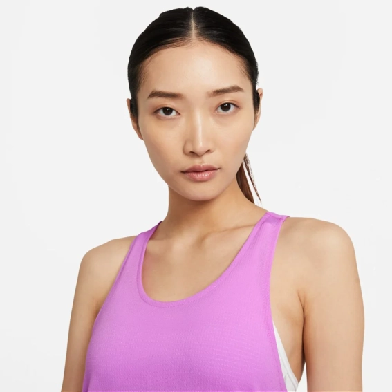 Майка Nike W NK BREATHE TANK COOL CZ9608-597 фото 3 — інтернет-магазин Tapok