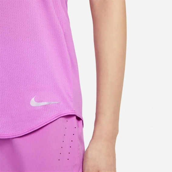 Майка Nike W NK BREATHE TANK COOL CZ9608-597 фото 4 — інтернет-магазин Tapok