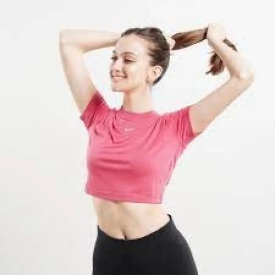 Футболка Nike W NSW ESSNTL TEE SLIM CRP LBR DD1328-622 фото 3 — інтернет-магазин Tapok