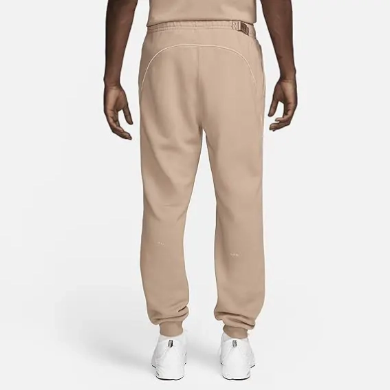 Брюки Nike x NOCTA Fleece CS Sweatpant Hemp/Sandrift FN7661-200 фото 2 — інтернет-магазин Tapok
