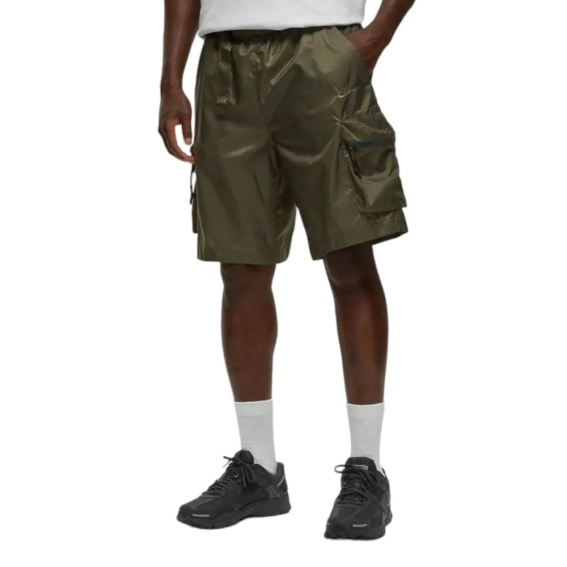 Шорты NIKE TECH PACK DX0229-222 фото 1 — интернет-магазин Tapok