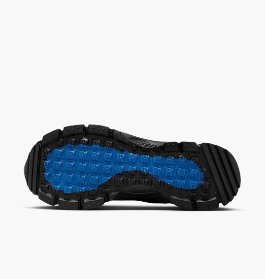 Кросівки жіночі Nike Zoom Vomero Roam WomenS Winterized Shoes Black HQ2181-004 фото 6 — інтернет-магазин Tapok