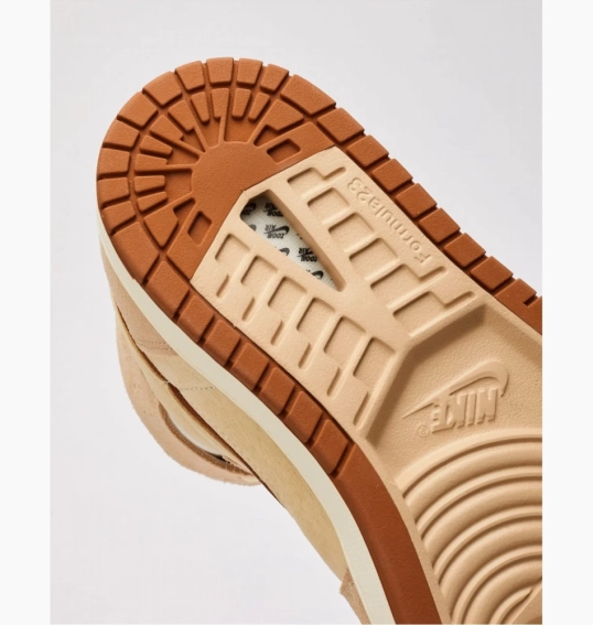 Кросівки Air Jordan 1 High Zoom Cmft 2 Beige DV1307-120 фото 6 — інтернет-магазин Tapok