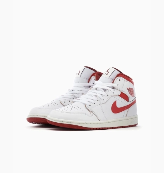 Кроссовки Nike Air Jordan 1 Mid Se FJ3458-160 фото 6 — интернет-магазин Tapok