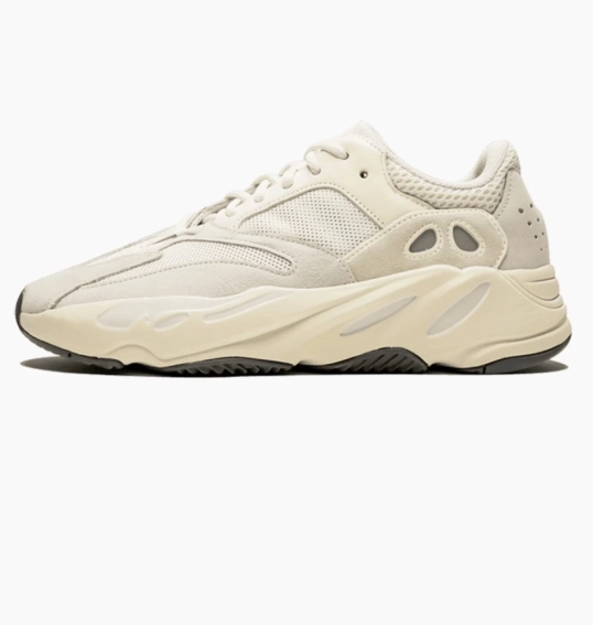 Кроссовки YEEZY EG7596 фото 1 — интернет-магазин Tapok