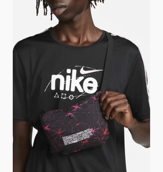 Куртка Nike Jacket DQ4784-010 фото 2 — интернет-магазин Tapok