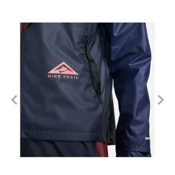 Куртка Куртка для бега Nike Windrunner Trail Jacket Navy bordowa (CZ9054-638) CZ9054-638 фото 2 — интернет-магазин Tapok