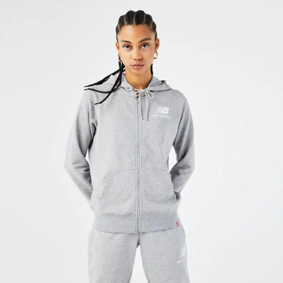 Толстовка New Balance Essentials WJ03530 AG фото 1 — інтернет-магазин Tapok
