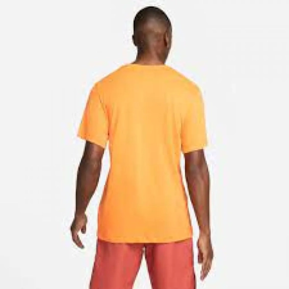 Футболка Nike Dri Fit Swoosh Training Tee CZ7989-886 фото 2 — інтернет-магазин Tapok