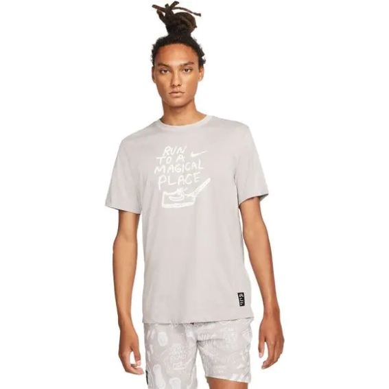 Футболка Nike Dri-FIT Nathan Bell Running Tee AO0650-033 фото 1 — интернет-магазин Tapok