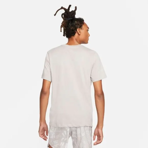 Футболка Nike Dri-FIT Nathan Bell Running Tee AO0650-033 фото 2 — интернет-магазин Tapok