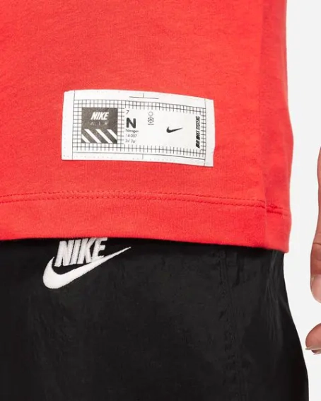 Футболка Nike Men's Sportswear  T-Shirt: Red DJ1395-673 фото 3 — інтернет-магазин Tapok