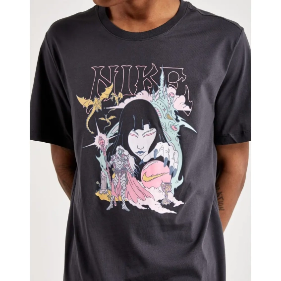 Футболка Nike Nsw Fantasy Graphic Tee Grey DR7991-060 фото 3 — интернет-магазин Tapok